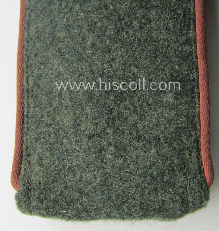 Single, WH (Heeres) 'M40 o. M43'-pattern, EM-type shoulderstrap: 'Soldat eines Pz- o. Panzerjäger-Abtlgs. o. Rgts.'