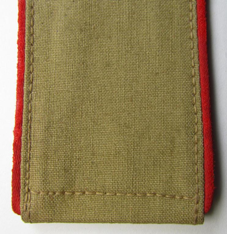 Neat - albeit regrettably single - WH (Luftwaffe) 'tropical-issue' shoulderstrap (as was specifically intended for usage on the tropical-shirts ie. tunics) as was specifically intended for a: 'Soldat der Flakartillerie-Truppen'