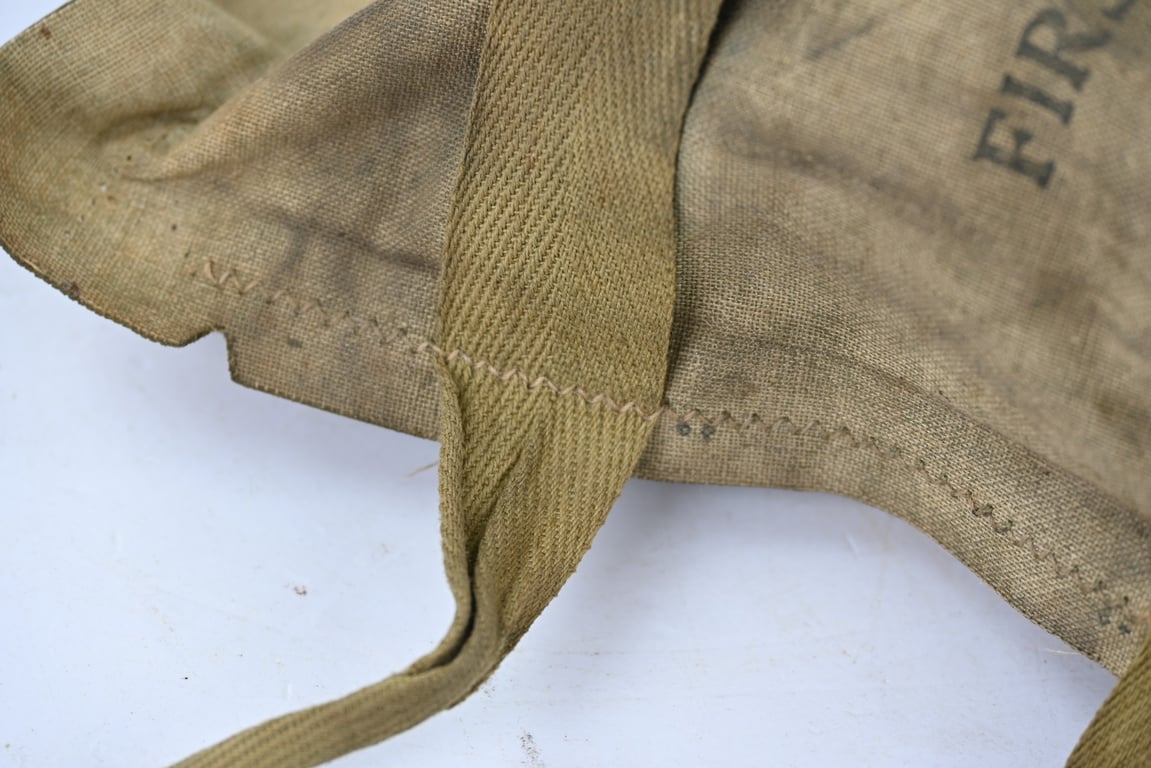 US WW2 Paratrooper First Aid Pack