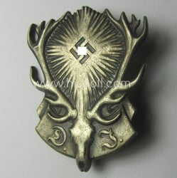 Silverish-toned membership-pin: 'Reichsbund Deutsche Jägerschaft' (ie. 'DJV') being...