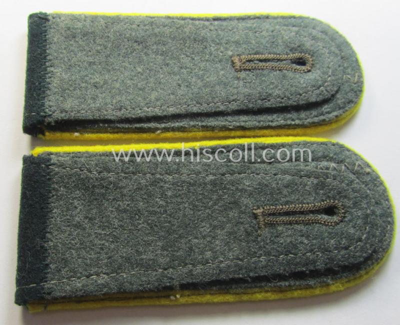 Attractive - and fully matching! - pair of WH (Heeres) NCO-type (ie. 'M40-pattern) shoulderstraps as was intended for usage by an: 'Unteroffizier eines Heeres Nachrichten-Abteilungs'