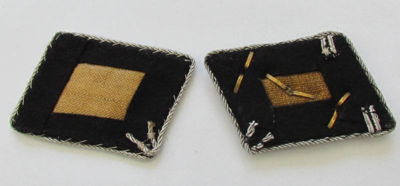 Waffen SS Obersturmführer collar tabs