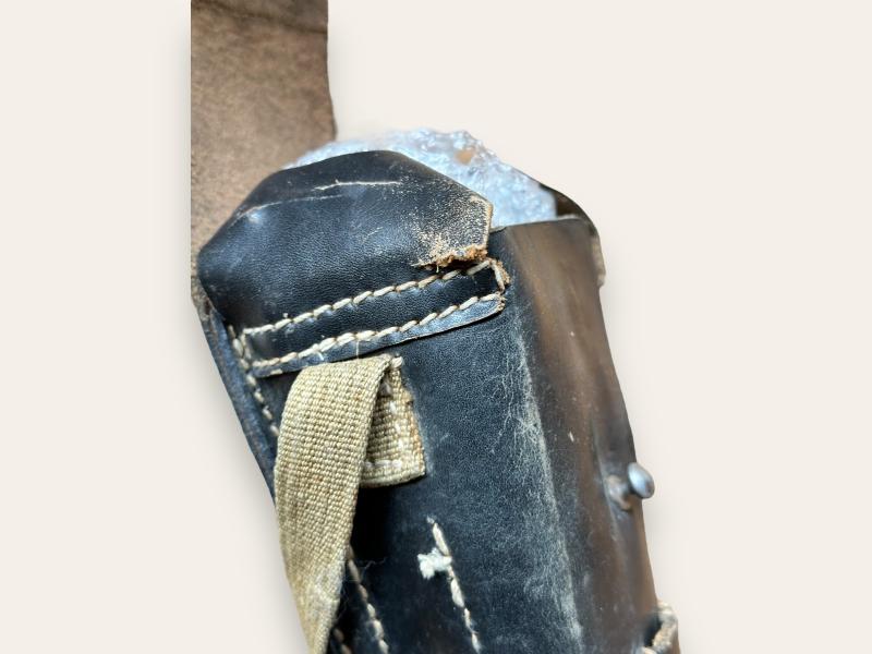 K98 Rifle Grenade Launcher Leather Pouch -1942-