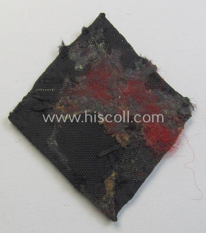 Attractive - truly used and actually scarcely encountered! - WH (Heeres ie. 'Panzer') 'standard-issue'-pattern side-cap-cocarde (ie. 'Kokarde für Panzer-Schiffchen') being an example as executed in so-called: 'BeVo'-weave pattern