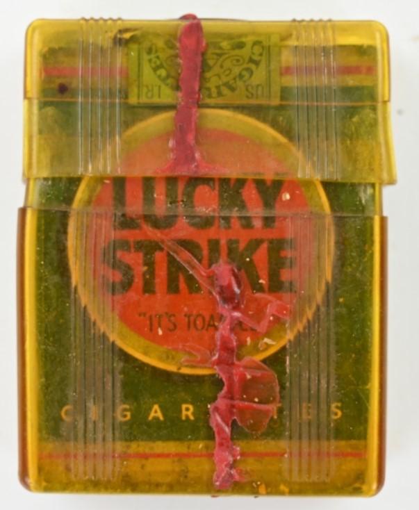 US WW2 Package of Lucky Strike Cigarets with Case