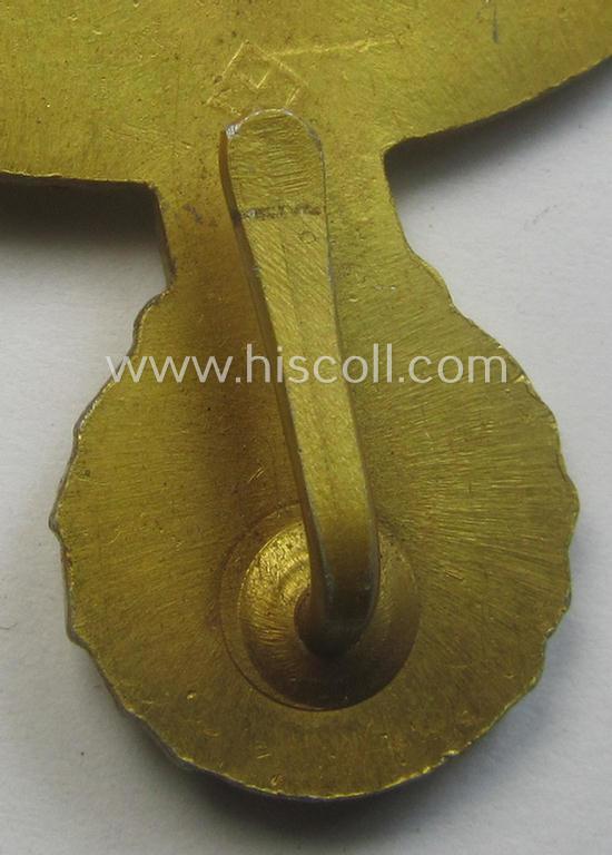 WH (KM) bright-golden-toned, light-weight- (ie. aluminium-) based breast-eagle ('Brustadler')