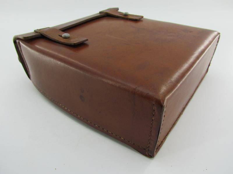 Deutsches Rotes Kreuz D. R. K. Sanitätslager Babelsberg Medical Pouch