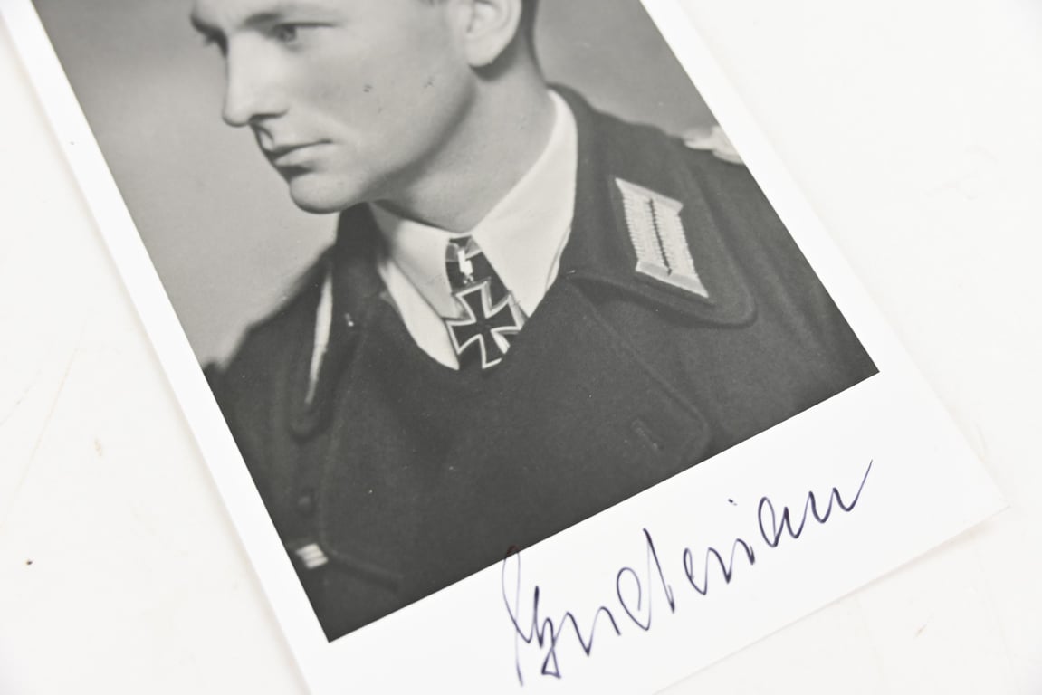 Signature of WH Knight's Cross with Oakleaves Recipient 'Heinz Guderian'