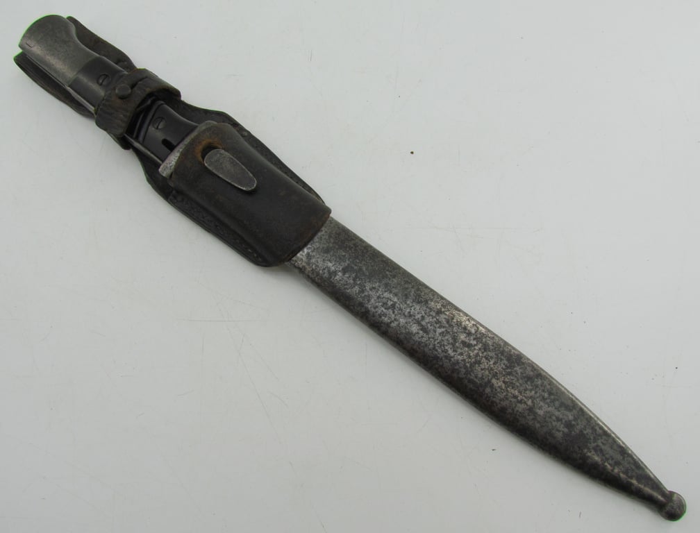 Matching K98 bayonet marked 41 fnj -6065 with frog