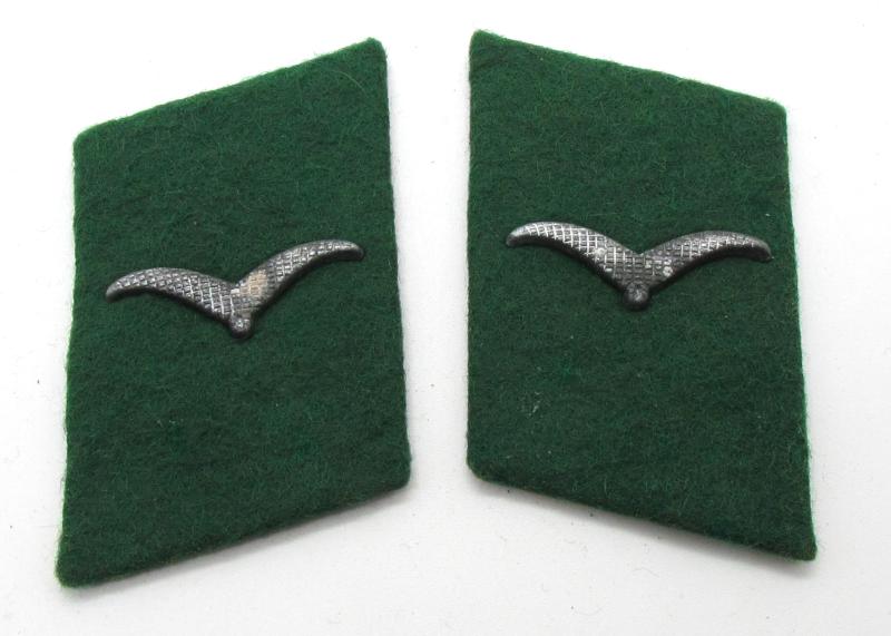 Luftwaffe Field Division 'Flieger' collar tabs