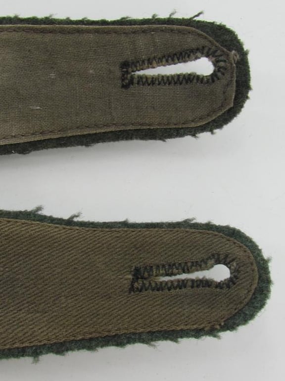 Wehrmacht ( Heer )Medical M36 shoulder boards Oberfeldwebel