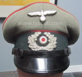 Superb example of a WH (Heeres) bright-red-piped, EM-...