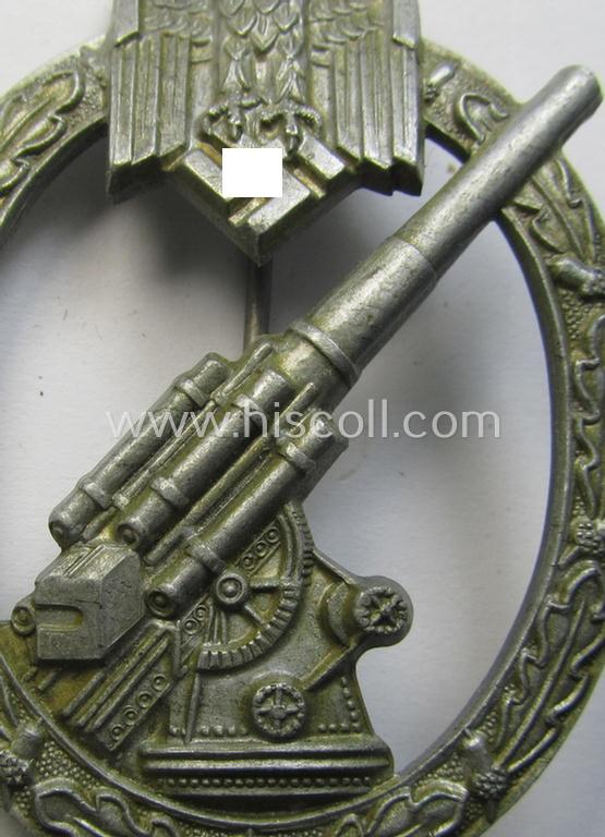 Superb - and nowadays rarely seen! - 'Heeres-Flakkampf-Abzeichen' being a non-maker-marked- and/or zinc- (ie. 'Feinzink'-) based specimen of the so-called: 'pillow-crimped'-pattern (as was produced by a to date still unidentified maker)