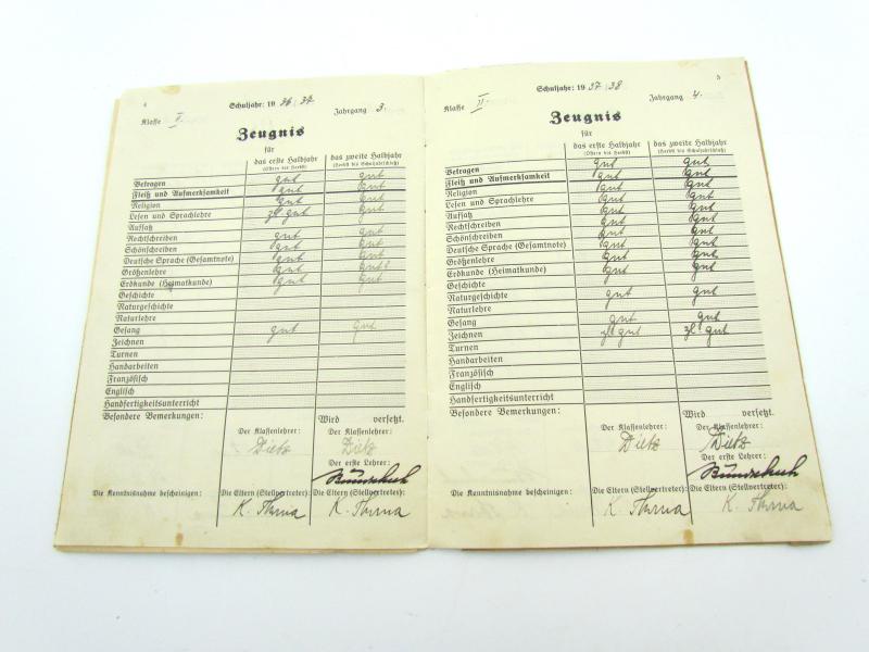 German WWII Era certificate booklet ( Zeugnisheft )