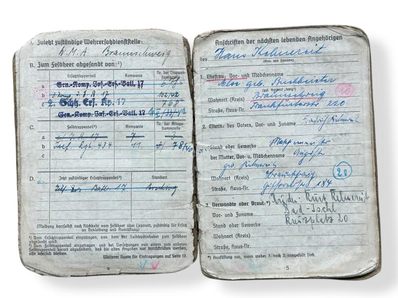 Grouping of Oberfeldwebel -Hans Kelmereit-