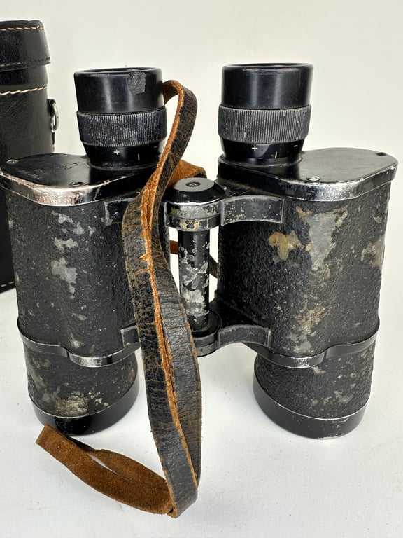 Wehrmacht binoculars 'Dienstglas' 7x50 (Doppelfernrohr) complete with original leather carrying case