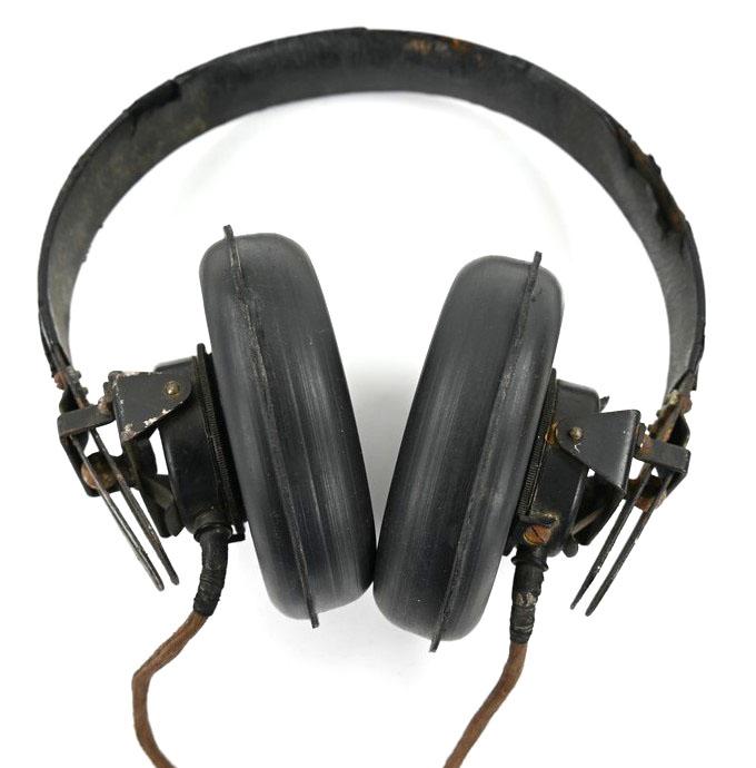 German WH Panzer Headphone 'Dfh.b'
