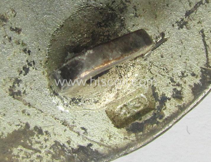 Attractive - and luxuriously-styled! - example of a: 'Verwundeten-Abzeichen in Silber' being a clearly maker- (ie. '13'-) marked, 'Buntmetall'-based example by the maker (ie. 'Hersteller') named: 'Gustav Brehmer'