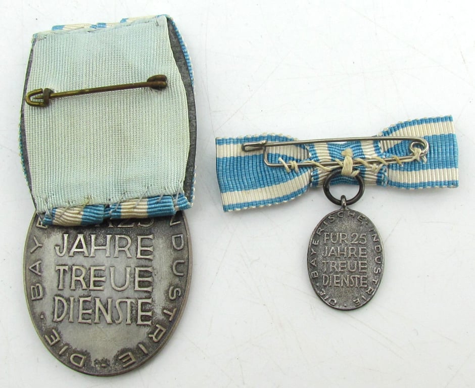 Treudienstabzeichen der Bayerischen Industrie + miniature + etui