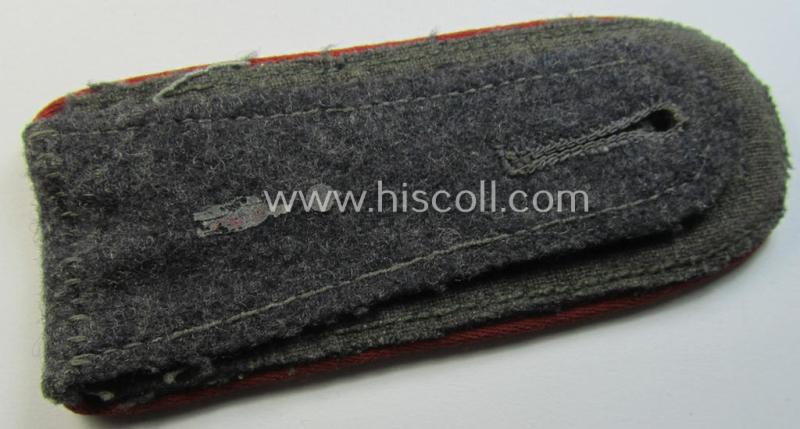 Neat - albeit regrettably single! - WH (Luftwaffe), NCO-type shoulderstrap as was intended for - and clearly used by! - an: 'Unterwachtmeister eines Flakartillerie-Regiments o. Abteilungs'