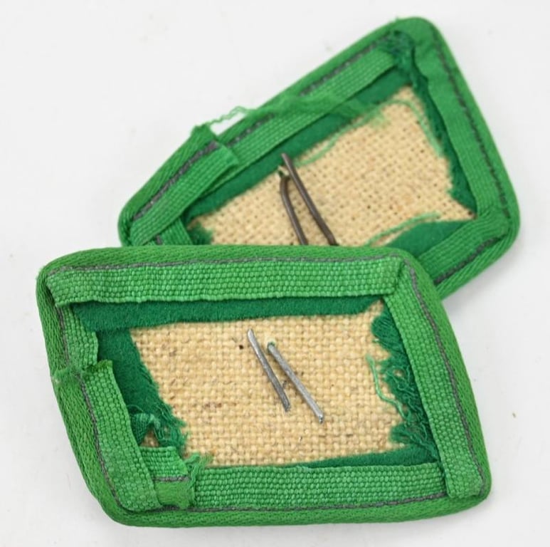 German LW Felddivision Collar Tabs