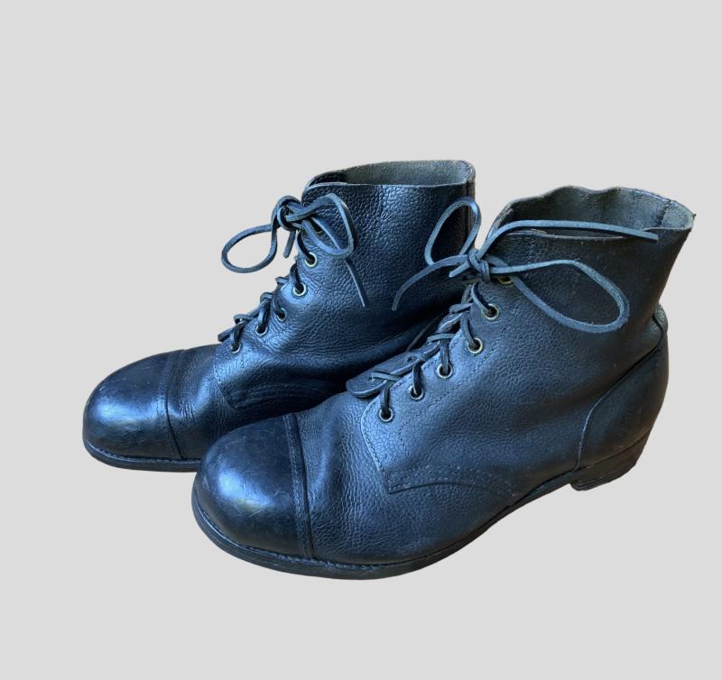 British Ammo Boots -1943-