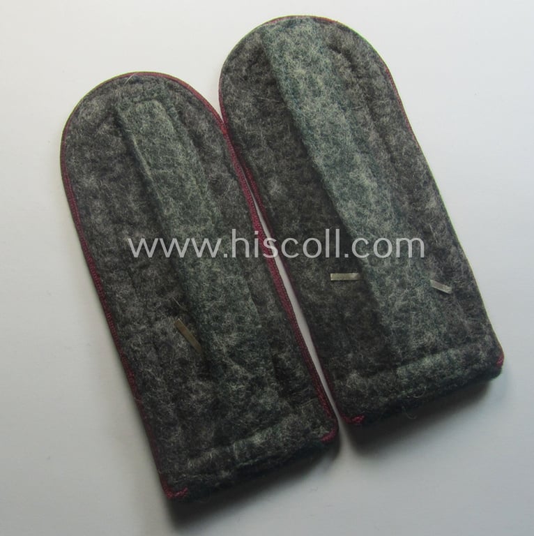 Pair of WH (Heeres) early-war-period- (ie. 'M40'-pattern, 'tailor-made') NCO-type shoulderstraps: 'Feldwebel eines (Nebel)Werfer-Abts.'