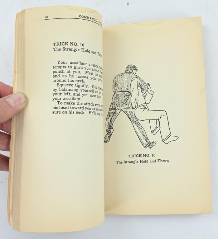 US WW2 Book 'Commando Stuff' 1942