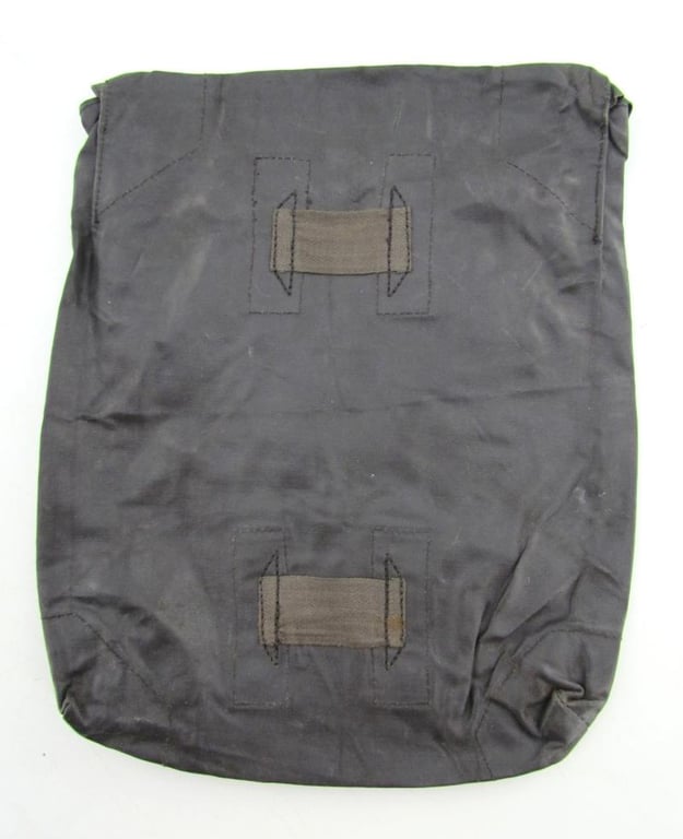 WH/SS Rubberized Gasplane ( Gascape ) Pouch ( 1941 )