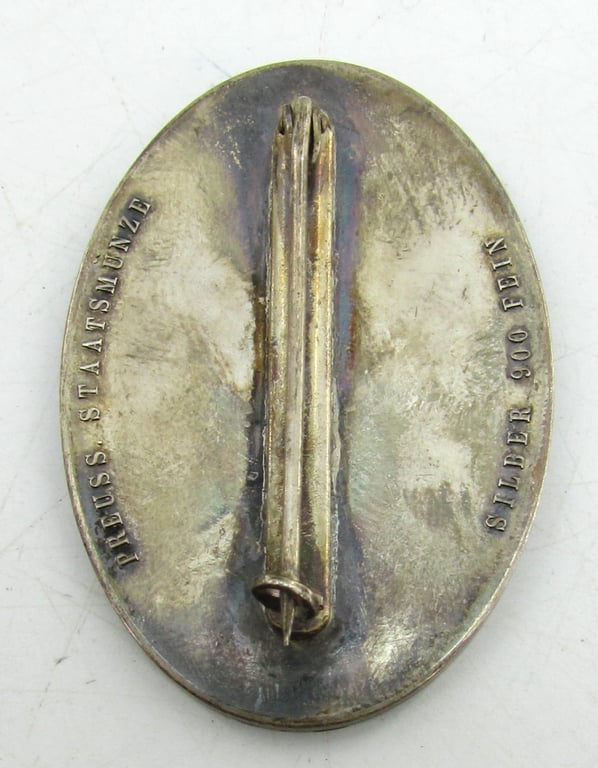 Rare German Silver "Erinnerungzeichen für Verdienste um das Feuerlöschwesen" in case