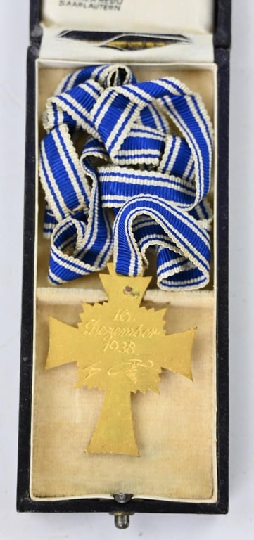 German Mother's Cross in Gold with case
