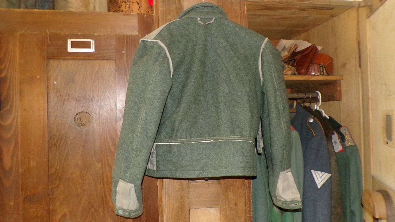 MINT Pioneer Unworn Combat M44 Tunic