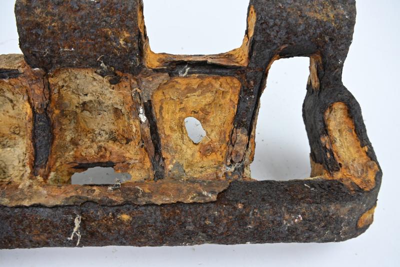 German WH/SS panzer IV Track Link with battledamage