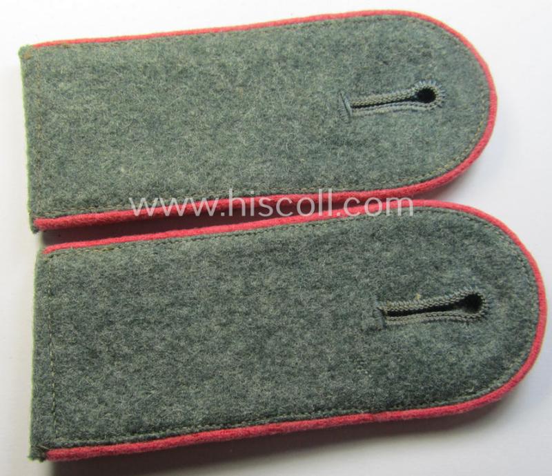 Pair of WH (Heeres) EM-type shoulderstraps: 'Soldat eines Panzerjäger-Abts.'
