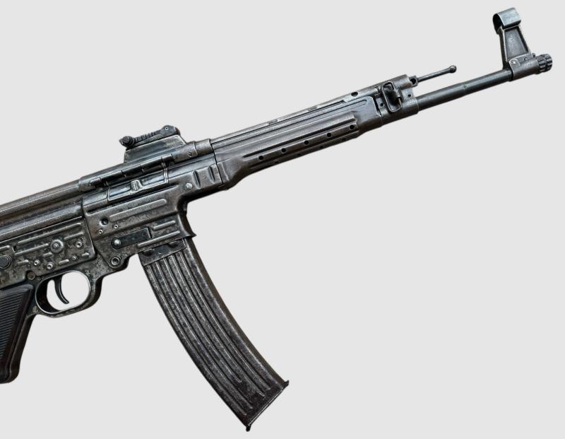 EU Deko MP43 Assault Rifle with MKb42 Magazine