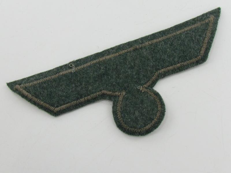 M33 Wehrmacht army (Heer) ‘BeVo’ flatwire breast eagle