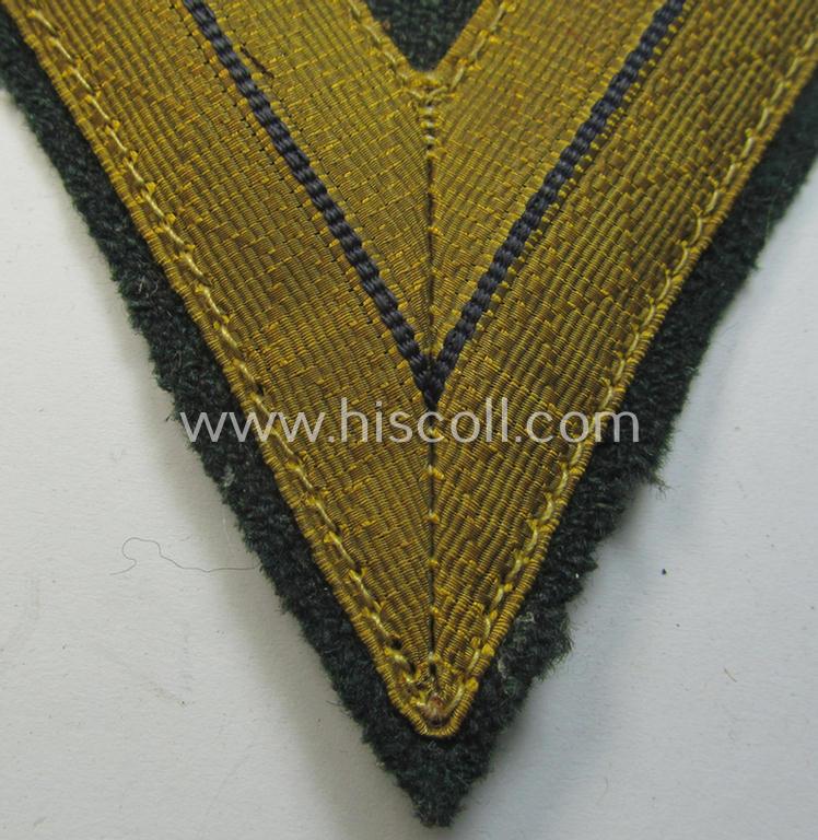 WH (Kriegsmarine ie. 'Küstenartillerie') rank-chevron (ie. 'Gefreitenwinkel') as was intended for an: 'Obermatrose' (or: 'Obergefreiter') as was intended for usage on the various field-grey-coloured, naval: 'Küstenartillerie'-tunics