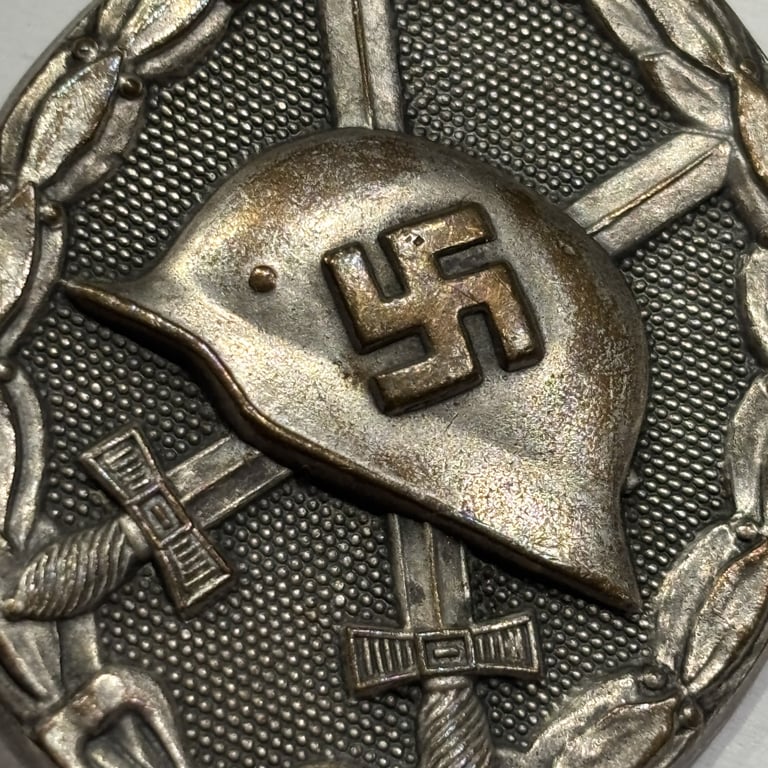 WH Wound Badge in Silver "13" Gustav Brehmer