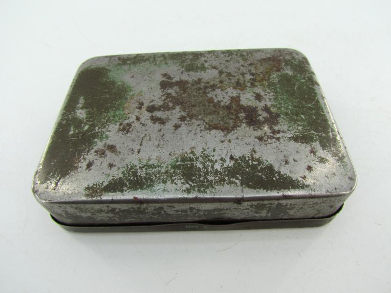 British WWII Cigarettes Ration Tin ( empty )