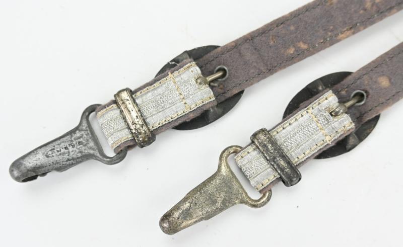 German WH Officer's Dagger Hanger