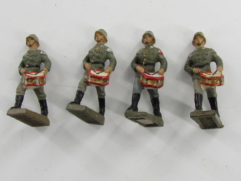 17 x Lineol Wehrmacht 4 cm Marching musicians....Rare