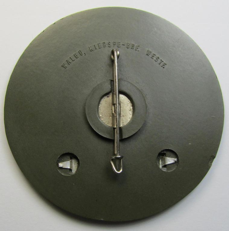 Rarely found, larger-sized- and/or darker-green-toned so-called: 'Dienstplakette als Ausweismarke für die Angehörigen des Betriebsdienstes des XI. Olympischen Spiele 1936' held in Berlin that is bearing a unique serial-numeral that reads: '0625'