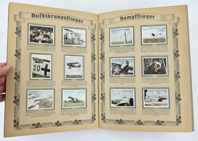 German Cigaretalbum 'Die Deutsche Wehrmacht'