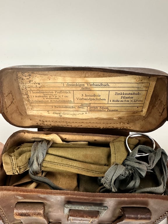Original German WWII Set Matching Medical Pouches For Stretcher Bearer (Kragenträger)