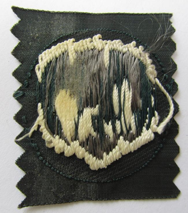 Attractive - and with certainty rarely encountered! - EM- (ie. NCO-) pattern, so-called: 'Werk-Luftschutz' (ie. 'WLS'-) collar-tab-patch, being a multi-coloured example that is executed in the neat 'BeVo'-weave-pattern