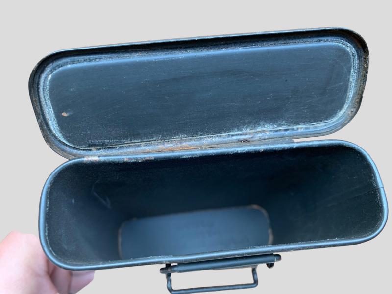 Luftwaffe Emergency Tin