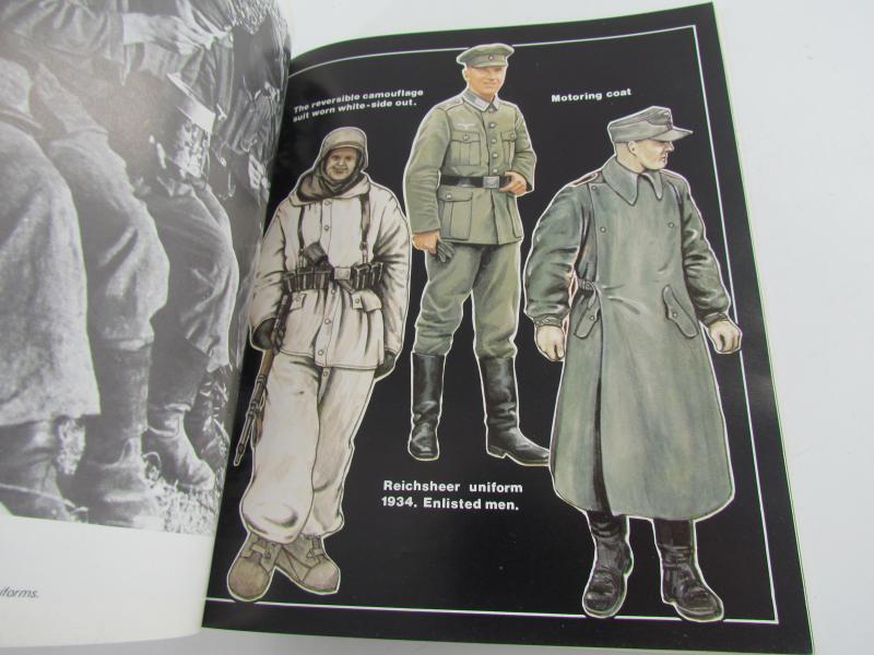 Book : German Army Uniforms 1935 to 45