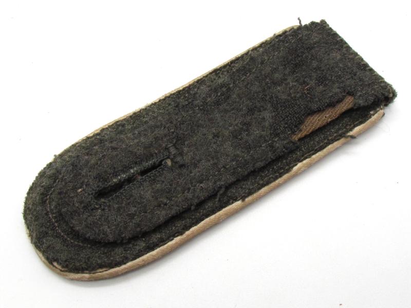 Single WH (Heer) M40 'Infanterie' Shoulder-Strap