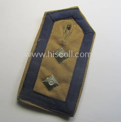 Single, WH (Kriegsmarine) 'tropical-styled', NCO-type shoulderstrap (as was...