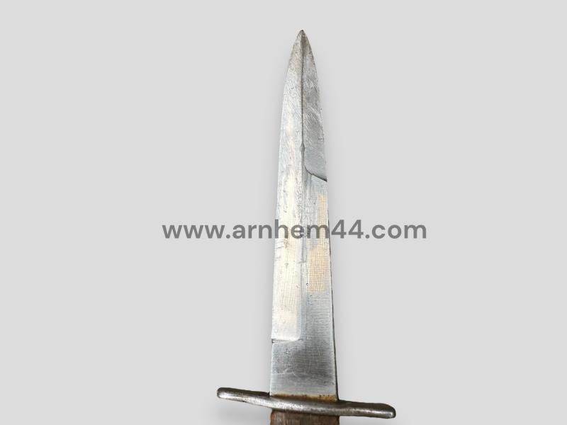 German WWII Close Combat Knife